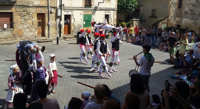 Sorne Uriarte: "Plazara irten eta txalo zaparrada entzun dudanean emozionatu egin naiz"