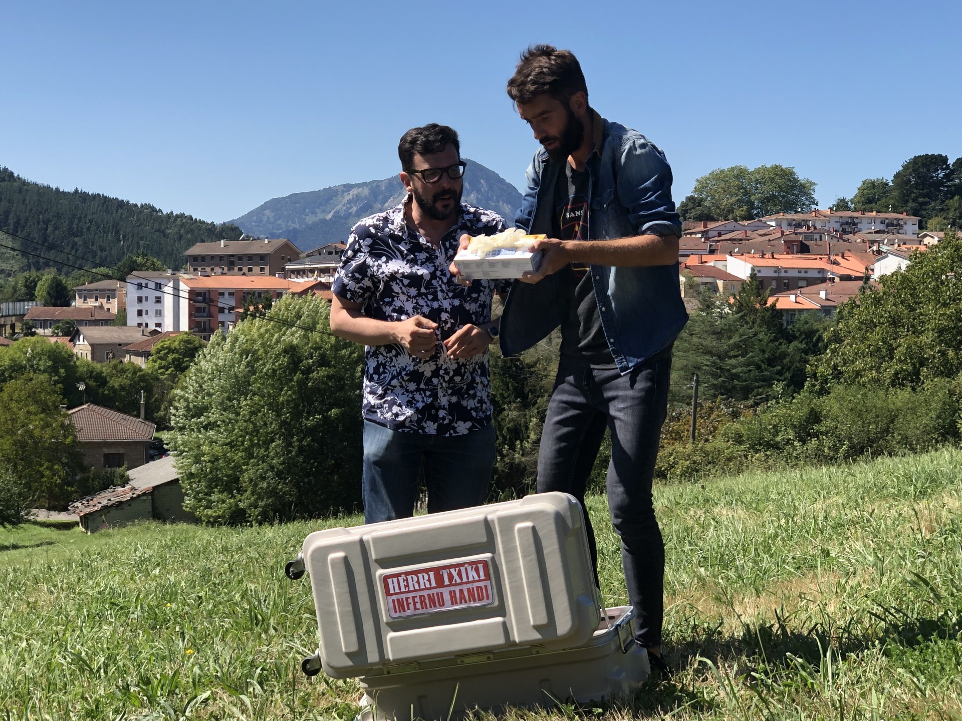 Gaur gauean emitituko dute Berrizen grabaturiko 'Herri txiki, infernu handi' saioa
