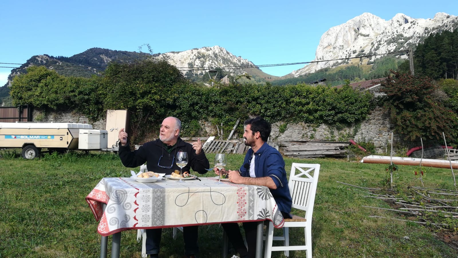 Mañarian ETB2ko ‘Historias a Bocados’ saiorako grabaketak egin dituzte gaur 
