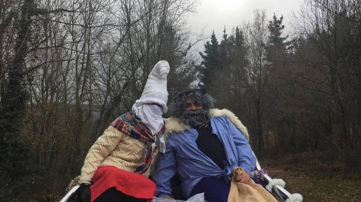 [ARGAZKIAK] Olentzerok eta Mari Domingik Durangaldea bisitatu dute