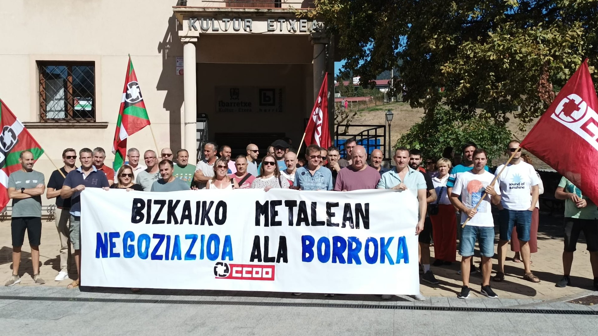 Patronala metalgintzako hitzarmena "blokeatu" guran dabilela salatu du CCOOk