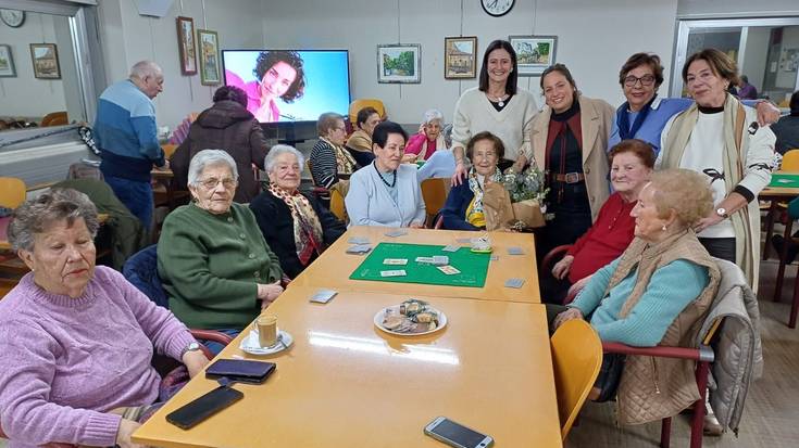 Carmina Aja Cruz durangarrak 100 urte bete ditu