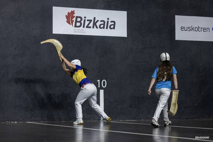 Helena Barrenetxea eta Arai Lejardi, egungo txapeldunak finalera salkatzen saiatuko dira gaur