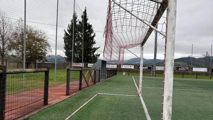 Larrakozelaiko sarea moztu dutela salatu du Iurretakok