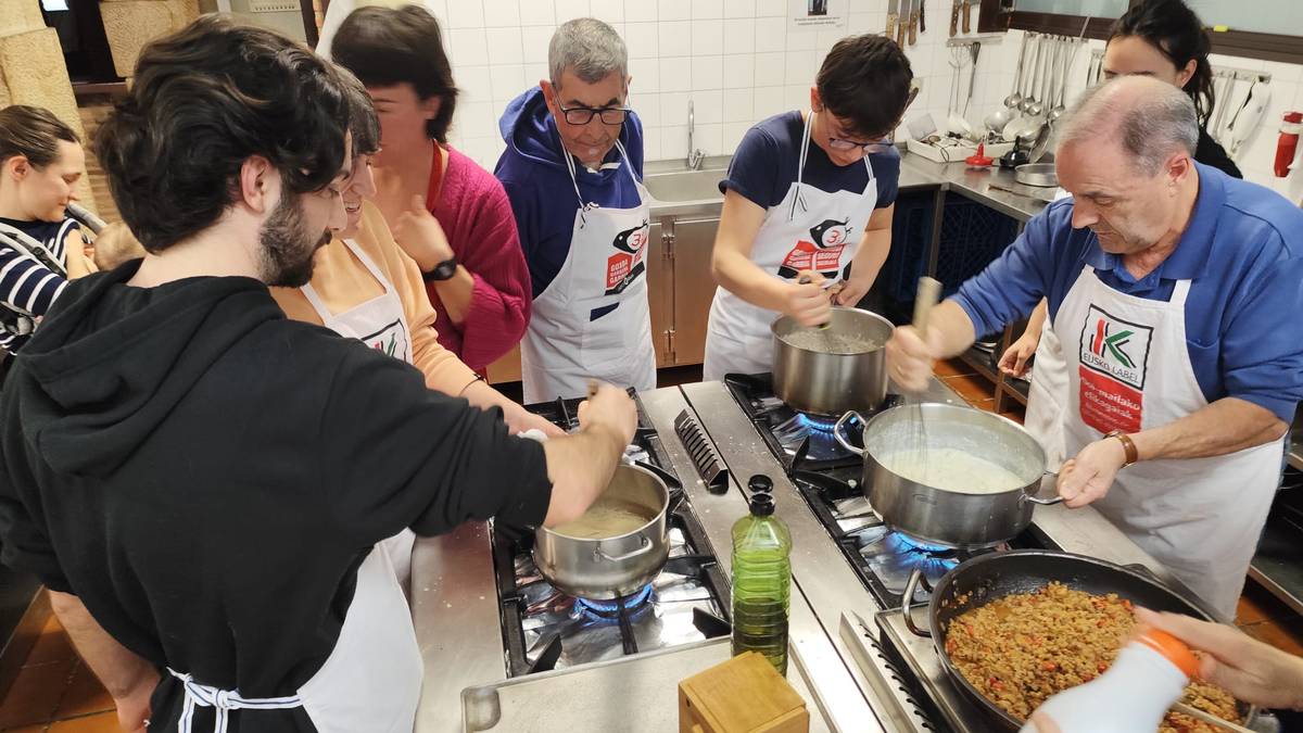 Pasta freskoa kozinatzeko tailerra eguenean, Garain