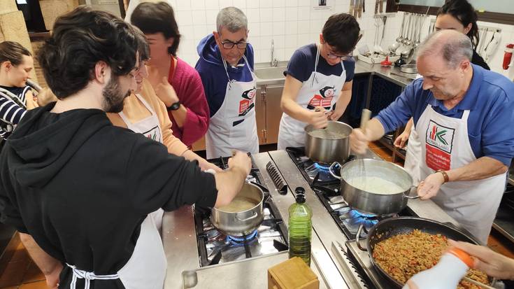 Pasta freskoa kozinatzeko tailerra eguenean, Garain