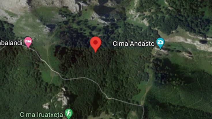 Atxondon pertsona bat erreskatatu dute giharretan min egin ondoren