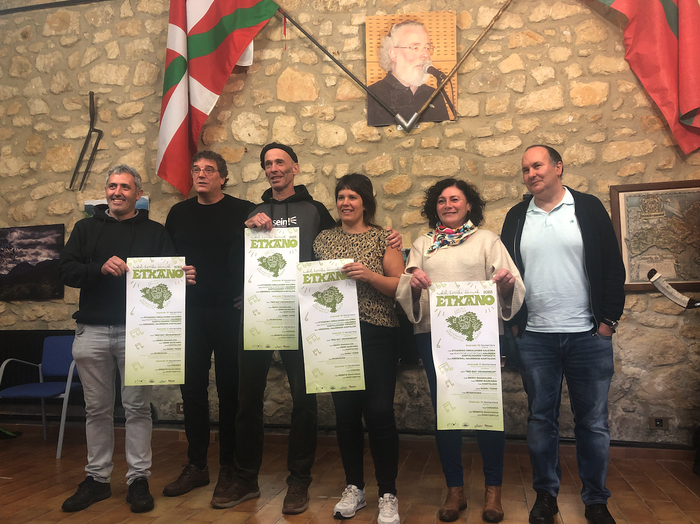 [EGITARAUA] Xabier Amuriza Etxano jaioterrian omenduko dute