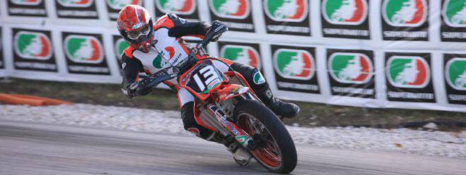Supermotoek eta klasikoek bat egingo dute gaur Astolan