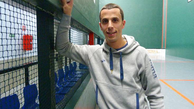 Mikel Gonzalezek buruz buruzko txapelduna du zain Donibane Garaziko finalerdian