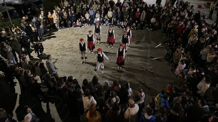 [ARGAZKI GALERIA]: Zaldibarko sanandresen hasiera, iruditan