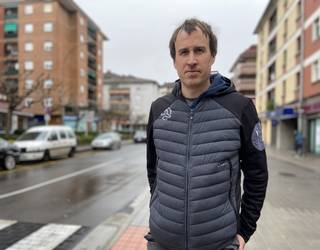 "Itxaroten gaude, enpresak lantegia zelan itxi negoziatzen"