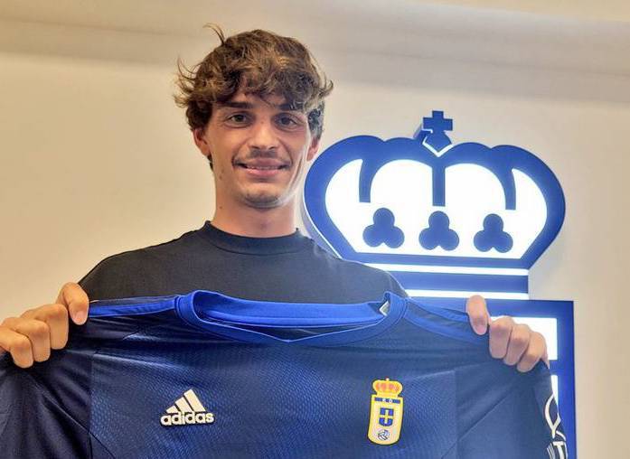 Oier Luengok Bigarren Mailan jarraituko du Oviedo taldearekin
