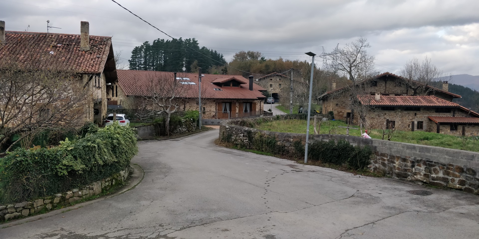 Abadiñoko herri plataforma: "OHZ tipoa Bilboko Kale Nagusian bizi bagina moduan ordaintzen dugu"