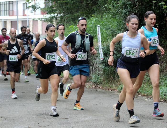 [ZERRENDA]:  Hauek dira Asto Trail mendi lasterketako proba laburreko parte hartzaileak