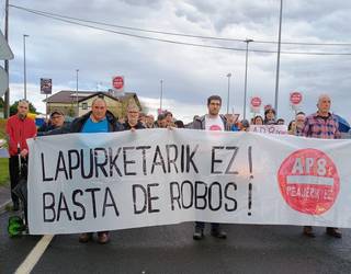 Autopistako bidesariaren kontrako elkarretaratzea, domekan, Durangon