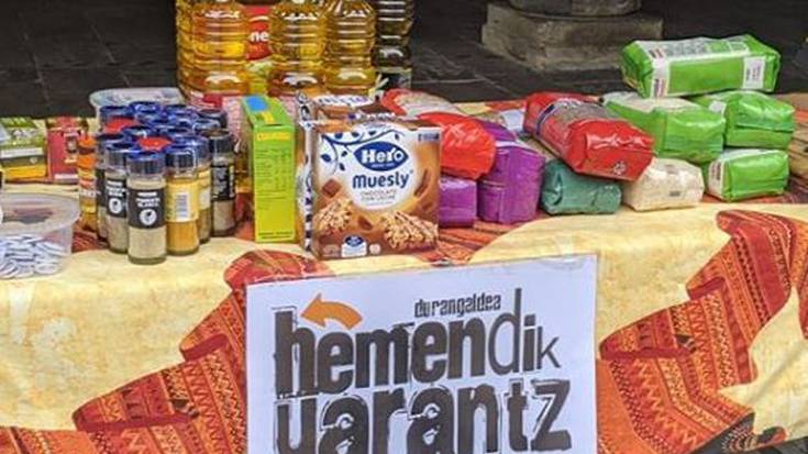 700 kilo janari batu dituzte Abadiñon eta Elorrion, Moriako kanpalekuko errefuxiatuei laguntzeko