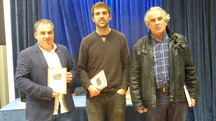 Euskal literaturaren gaineko azterketa berri bi, Santiago Onaindia bekari esker