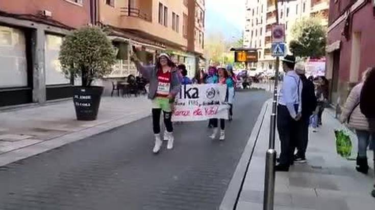 [BIDEOA]: Korrika Iurretako inauterietara heldu da