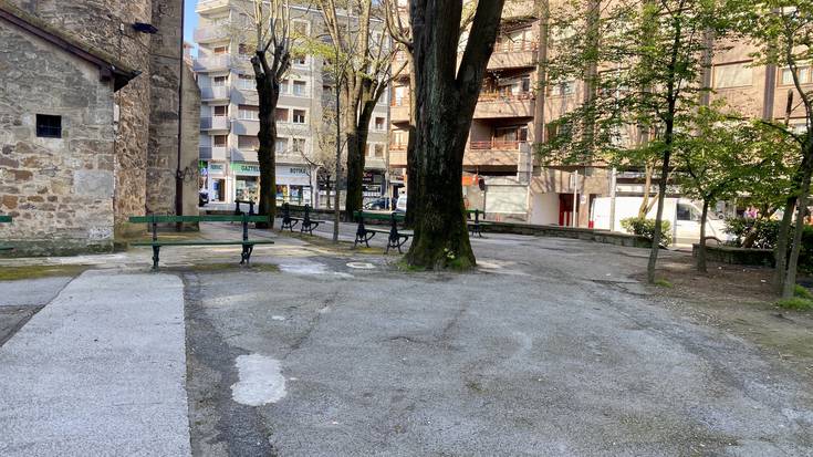 Madalenako bizilagunekin batuko dira, plazaren birmoldaketaren berri emateko