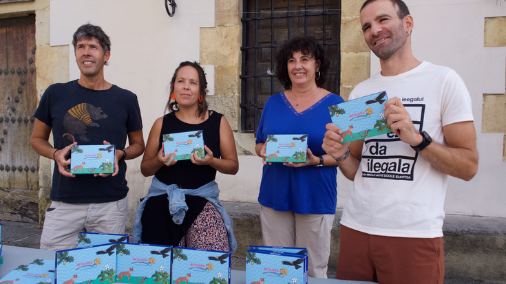 [BIDEOA]: Karta-joko berria sortu dute Iurretan: 'Betilora'