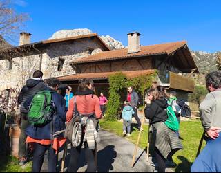 Mañarian 700 euro batu dituzte Santa Ageda koplak abesten