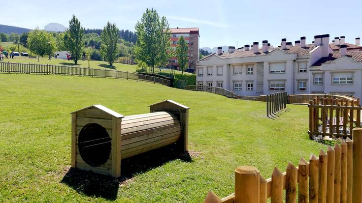 Txakurgune berria ireki dute Elorrion