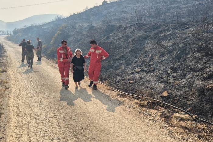 Hiru abadiñar, Albaniako suteen lekuko: "Suteen foku nagusia gure ondoko herrian dago"