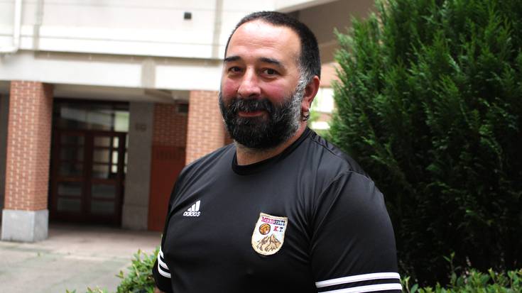 “Futbolean ikusitakoak ikusita, hasieratik argi nuen lehia barik giro ona zainduko zuen kluba sortu gura nuela”