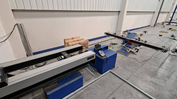 Aireko linea elektrikoen burdineriarako azpiegitura martxan jarri du Industrias Arrutik