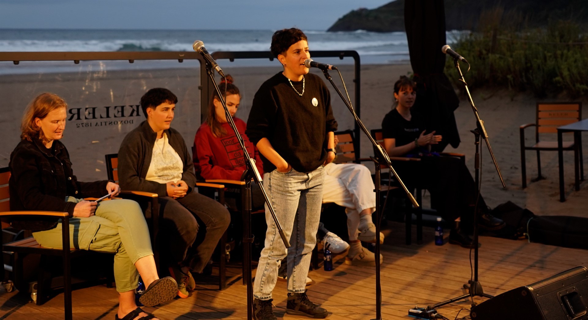 'Itzali eta piztu' saioak bertsoak eta musika elektronikoa batuko ditu Plateruenean