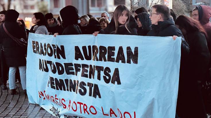 Zornotzako mugimendu feministak "jarrera konplizeak apurtzera" deitu du azken egunetako erasoen harira