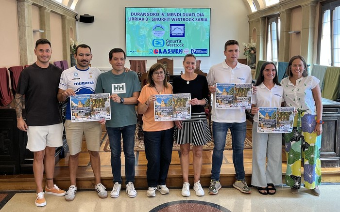 Mugarra Triatloi Taldeak urriaren 3an lehiatuko den Durangoko Mendi Duatloia aurkeztu du