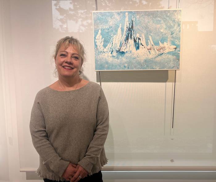 "Gizarte legez, ahaztu egin zaigu sentitzea"