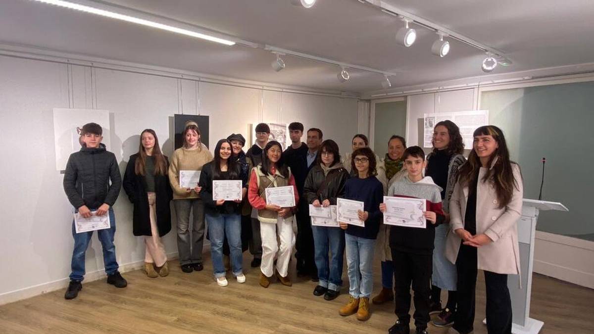 [ARGAZKI GALERIA] Durangaldeko Gazteen IX. Arte Lehiaketako sariak banatu dituzte