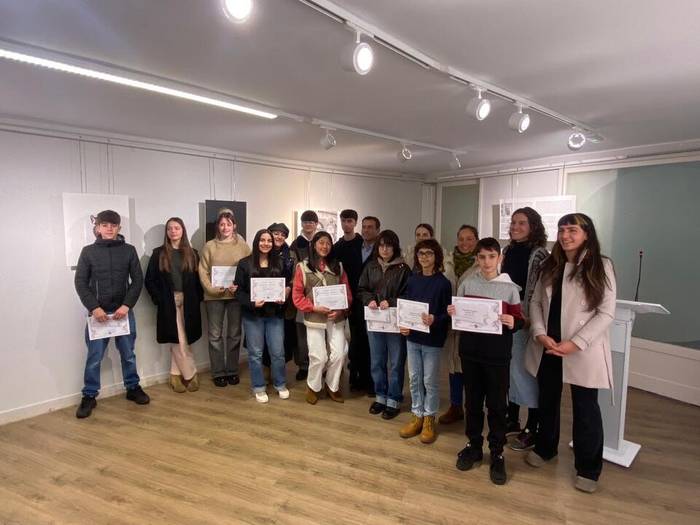 [ARGAZKI GALERIA] Durangaldeko Gazteen IX. Arte Lehiaketako sariak banatu dituzte