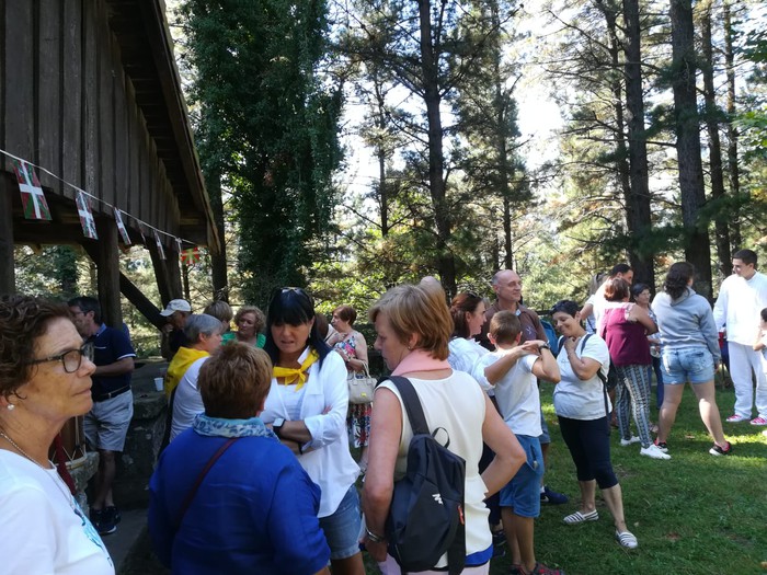 Izurtzako jaiei Santa Agedan eman diete segida - 7