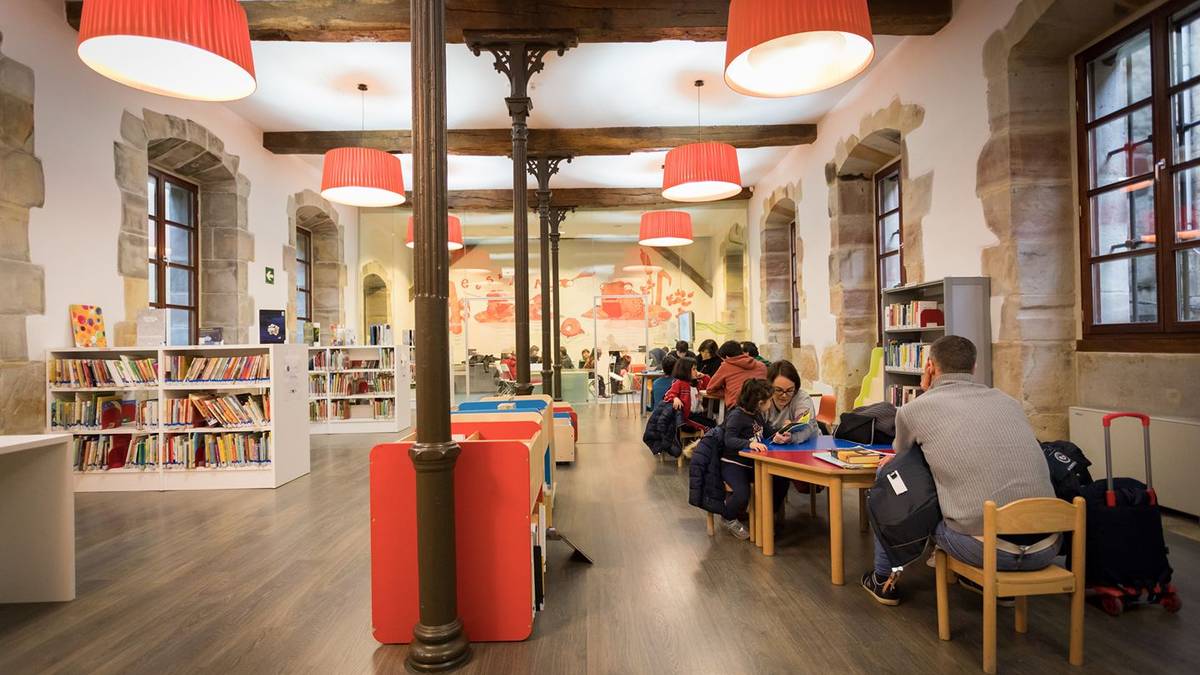 Euskara modu lasai eta sortzailean praktikatzeko saioak Bizenta Mogelen