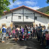 Garaiko historia eta kontu zaharrak ezagutzeko ibilbidea, domekan