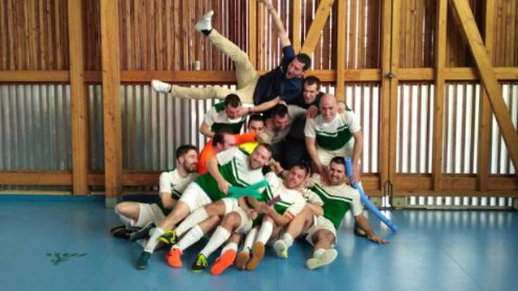 Txoporik sendoena areto futbolean dute abadiñarrek