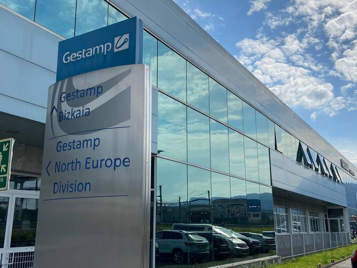 Gestampek 280 lanpostu murriztuko ditu hurrengo bost urteetan