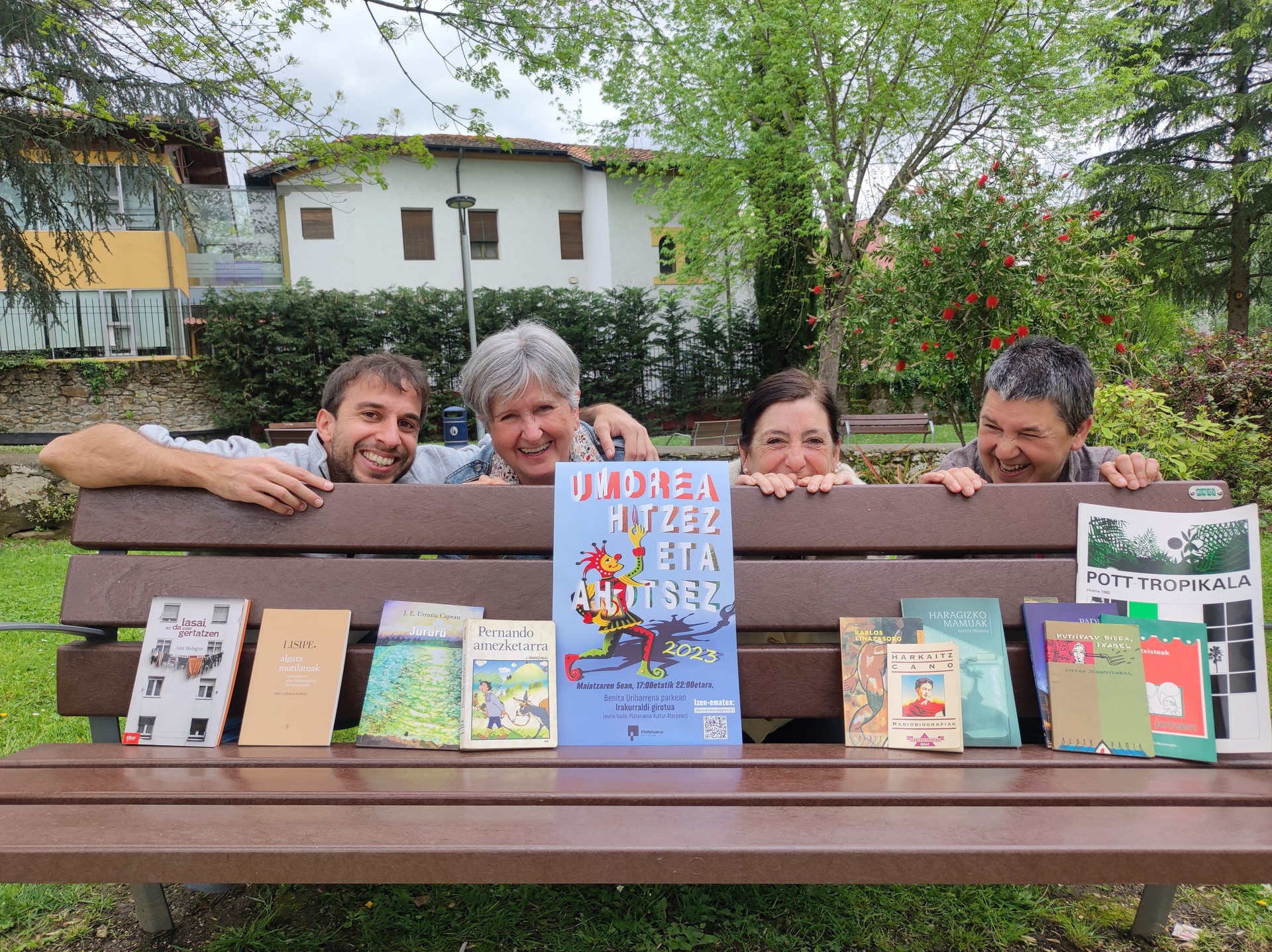 “Klasikoetan gizonezkoak dira protagonista; horrek ere adierazten du zelako literatura dugun”