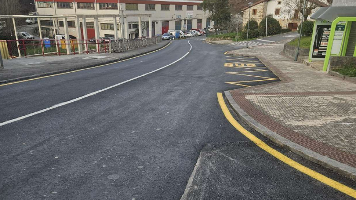 Herriko hainbat eremu asfaltatu dituzte Mallabian