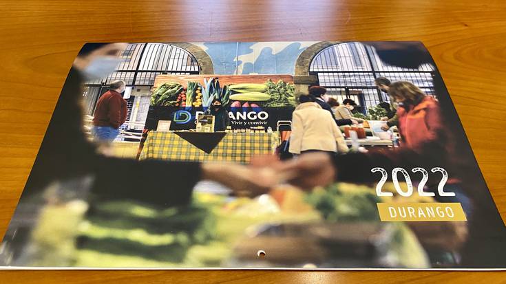 Durangoko Udalak merkatu plazari buruzko 8.000 egutegi banatuko ditu martitzenetik aurrera