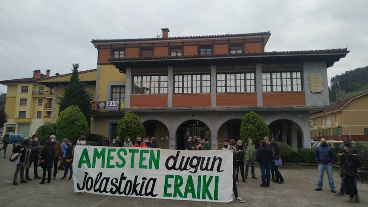 Jolastokiaren aldeko protestei berrekin die Jolastokiaren aldeko Batzordeak