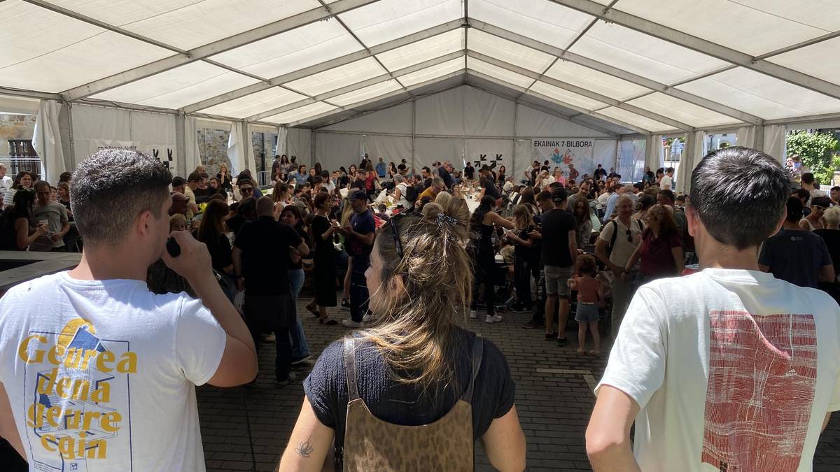 [EGITARAUA]: Garratz, Skabidean, Merina Gris eta Zopilotes Txirriaos, besteak beste, San Trokaz jaietan