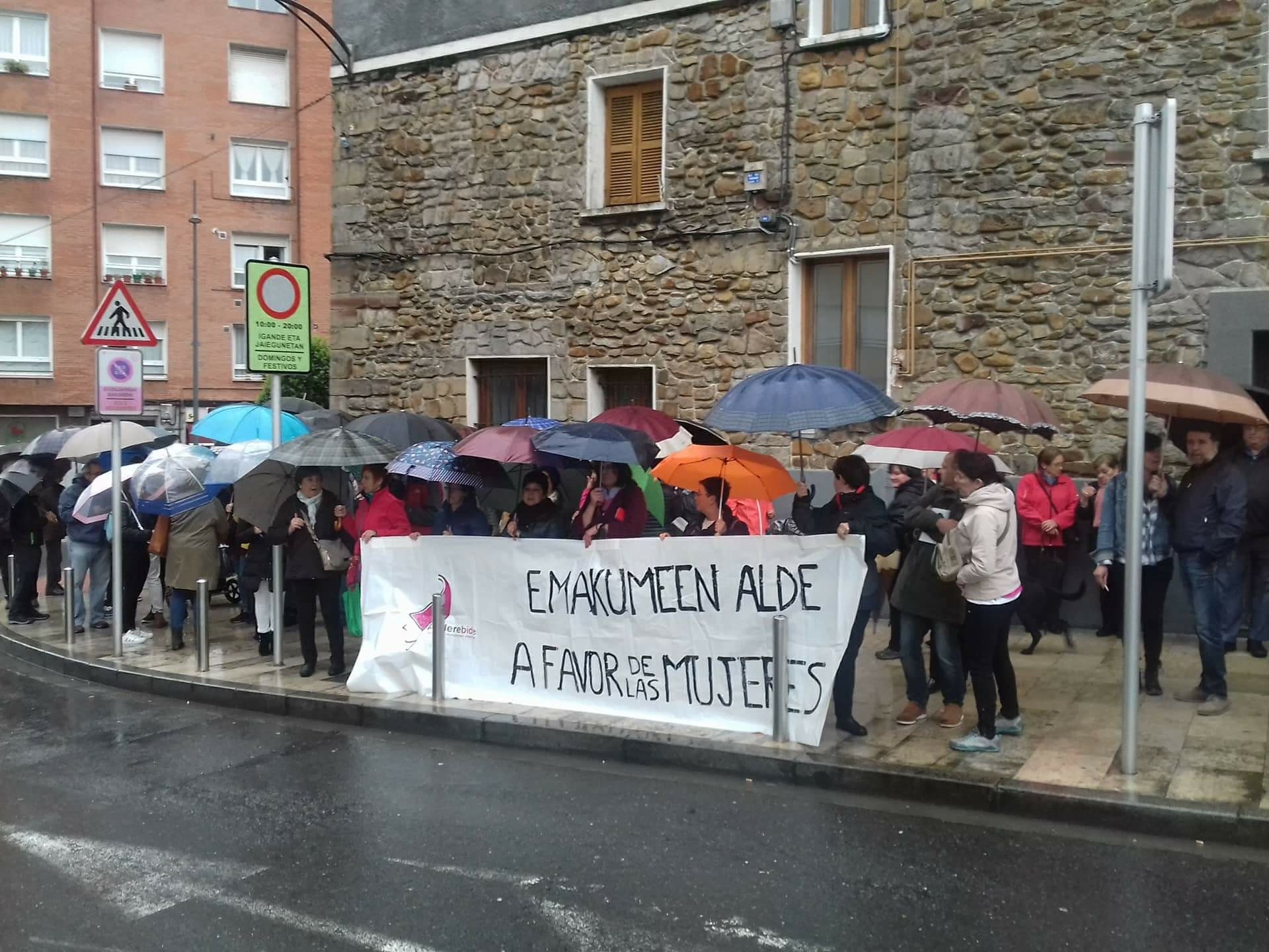 Azken eraso sexistaren aurkako kontzentrazioa egingo dute Iurretan, Anderebidek eta udalak deituta