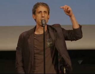 "Zerbait sartu zait begian" Antzerkia euskaraz