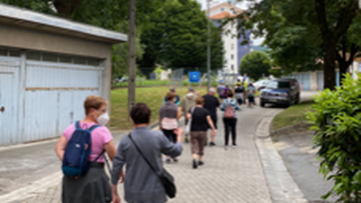 Hogeita bi lagunek parte hartu dute Abadiño Lagunkoiaren lehenengo "ibilaldi osasuntsuan"