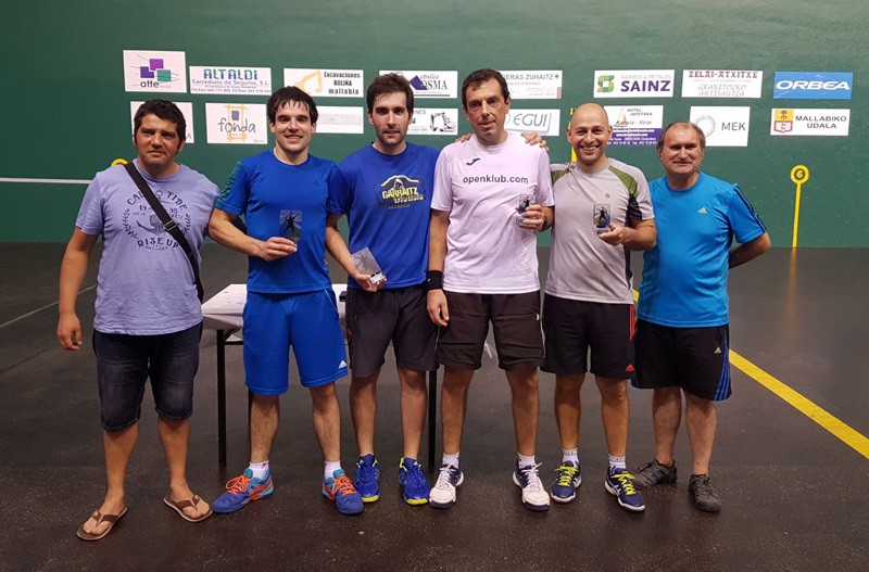 Durangoko eta Elorrioko bikoteak irabazi du Mallabiko frontenis maratoia